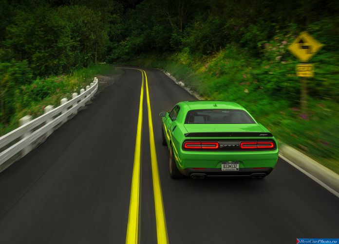 2015 Dodge Challenger SRT Hellcat - фотография 39 из 120