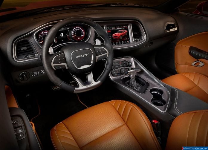 2015 Dodge Challenger SRT Hellcat - фотография 52 из 120
