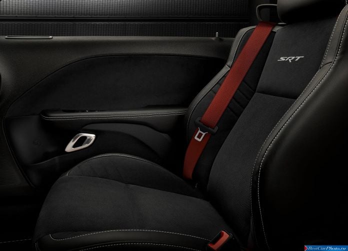 2015 Dodge Challenger SRT Hellcat - фотография 58 из 120