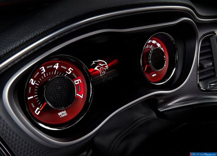 2015 Dodge Challenger SRT Hellcat - фотография 86 из 120