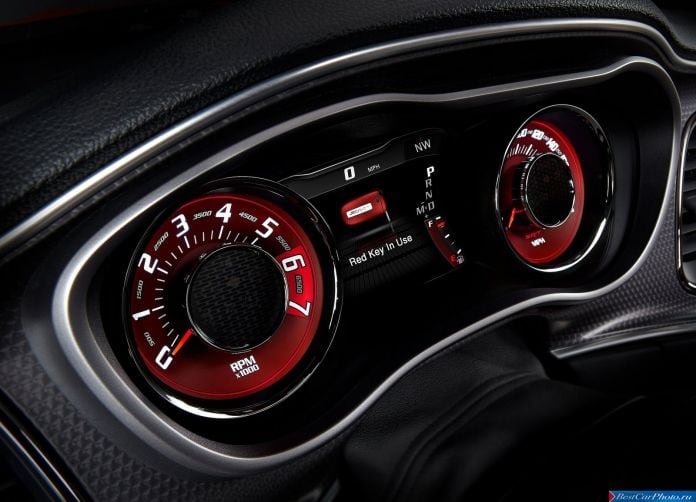2015 Dodge Challenger SRT Hellcat - фотография 88 из 120