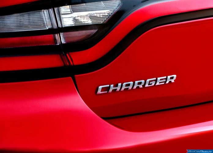 2015 Dodge Charger - фотография 7 из 15