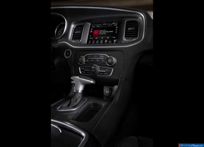 2015 Dodge Charger - фотография 14 из 15