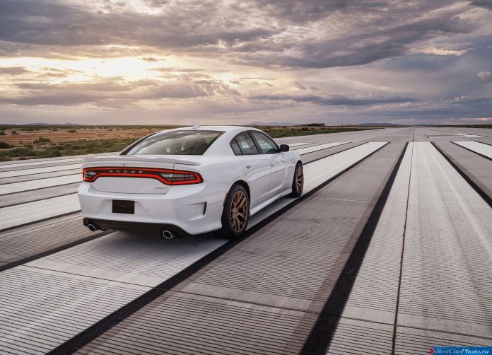 2015 Dodge Charger SRT Hellcat - фотография 62 из 66
