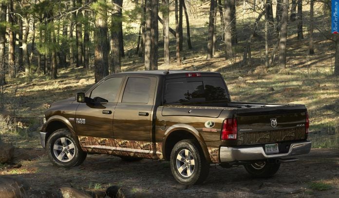 2015 Dodge Ram 1500 Laramie Limited - фотография 15 из 43