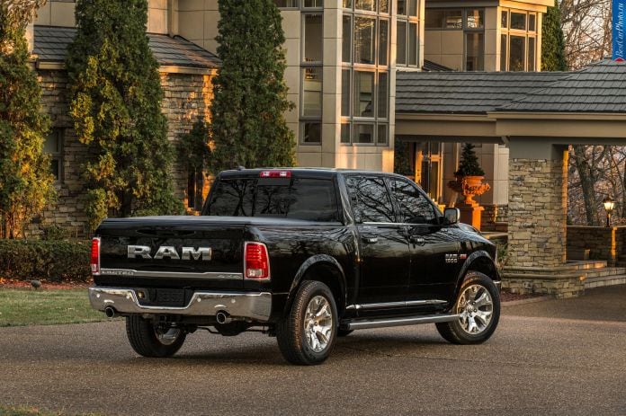 2015 Dodge Ram 1500 Laramie Limited - фотография 19 из 43