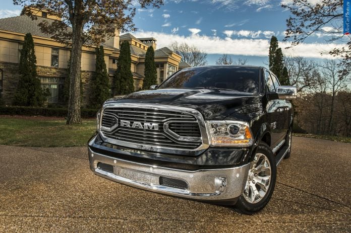 2015 Dodge Ram 1500 Laramie Limited - фотография 24 из 43
