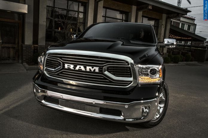2015 Dodge Ram 1500 Laramie Limited - фотография 25 из 43