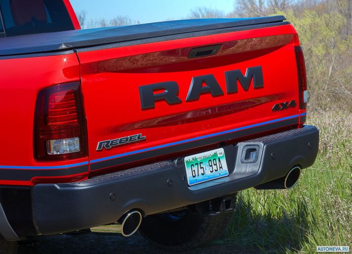 2017 Dodge Ram Rebel Mopar - фотография 12 из 13