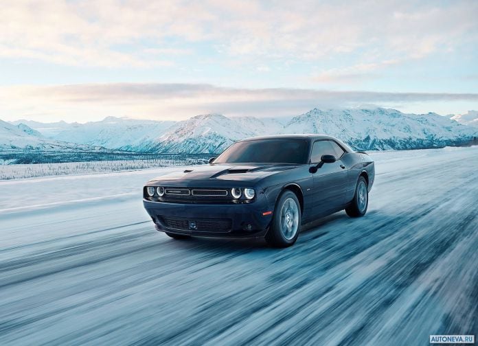 2017 Dodge Challenger GT AWD - фотография 2 из 7