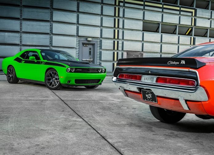 2017 Dodge Challenger TA - фотография 6 из 20