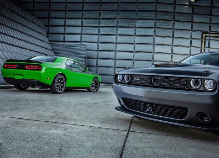 2017 Dodge Challenger TA - фотография 8 из 20