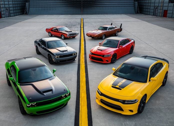 2017 Dodge Challenger TA - фотография 13 из 20