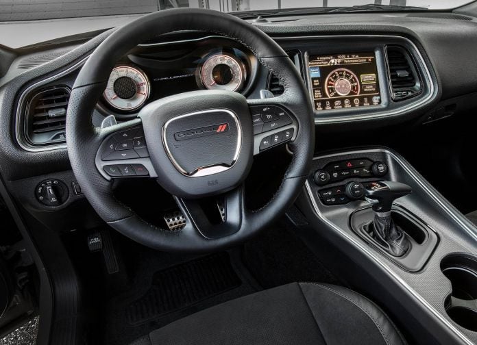 2017 Dodge Challenger TA 392 - фотография 12 из 14