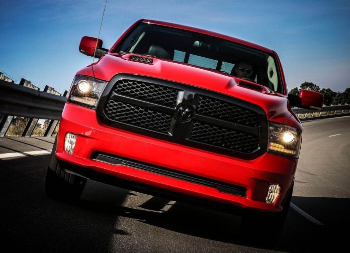 2017 Dodge Ram 1500 Night Package - фотография 9 из 14