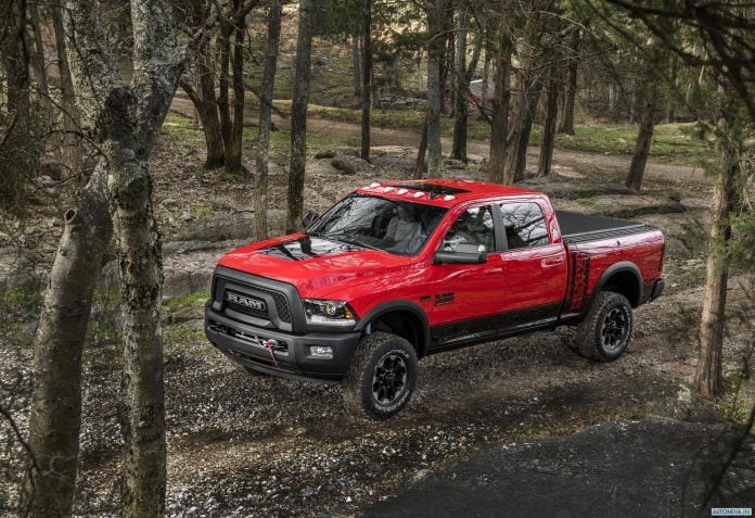 2017 Dodge Ram Power Wagon - фотография 4 из 59