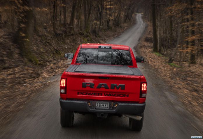 2017 Dodge Ram Power Wagon - фотография 6 из 59