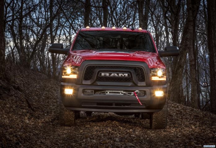2017 Dodge Ram Power Wagon - фотография 9 из 59