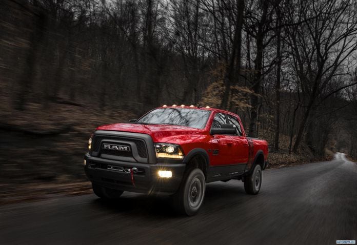 2017 Dodge Ram Power Wagon - фотография 11 из 59