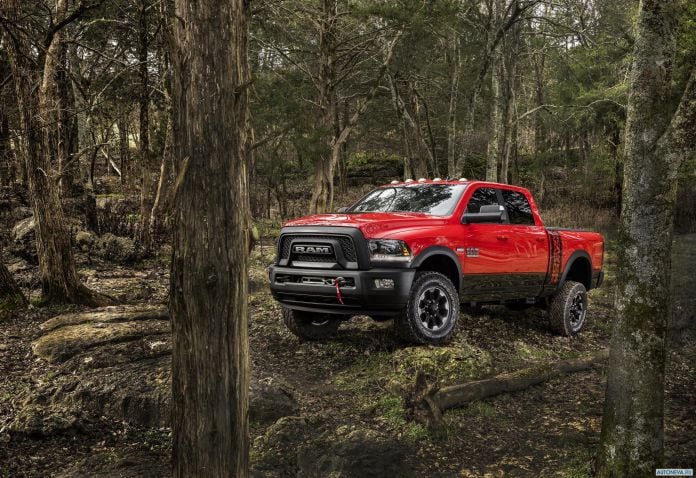 2017 Dodge Ram Power Wagon - фотография 16 из 59