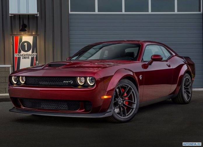 2018 Dodge Challenger SRT Hellcat Widebody - фотография 2 из 20