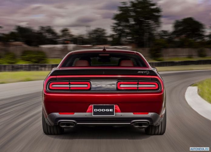 2018 Dodge Challenger SRT Hellcat Widebody - фотография 16 из 20