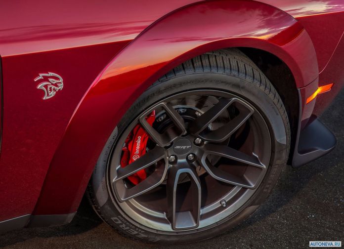 2018 Dodge Challenger SRT Hellcat Widebody - фотография 19 из 20
