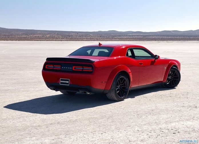 2019 Dodge Challenger - фотография 3 из 24