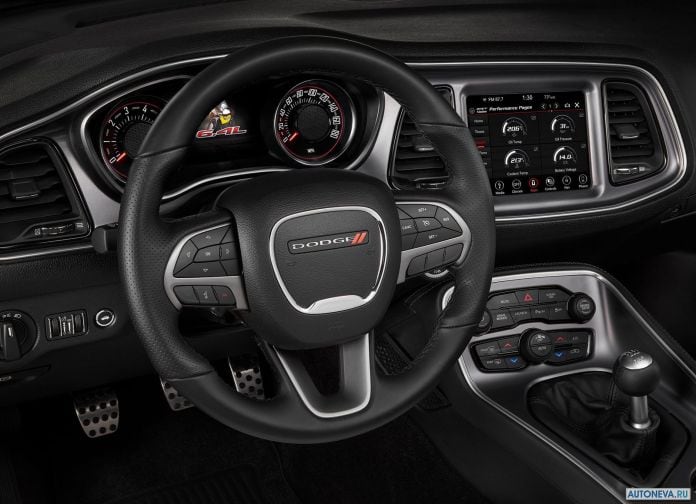 2019 Dodge Challenger - фотография 11 из 24