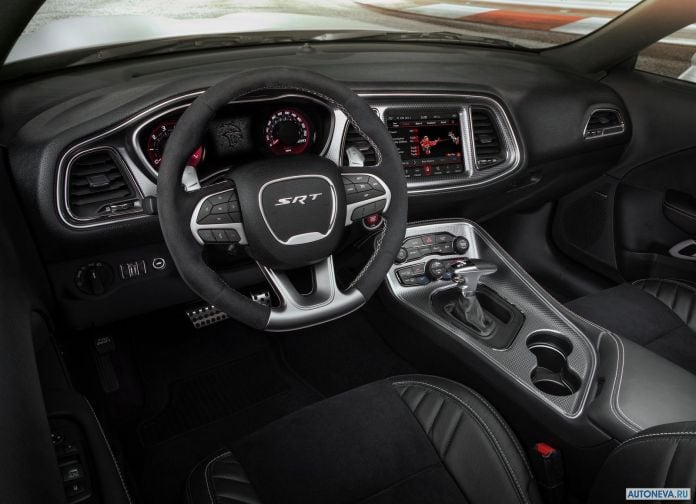 2019 Dodge Challenger SRT Hellcat - фотография 30 из 62