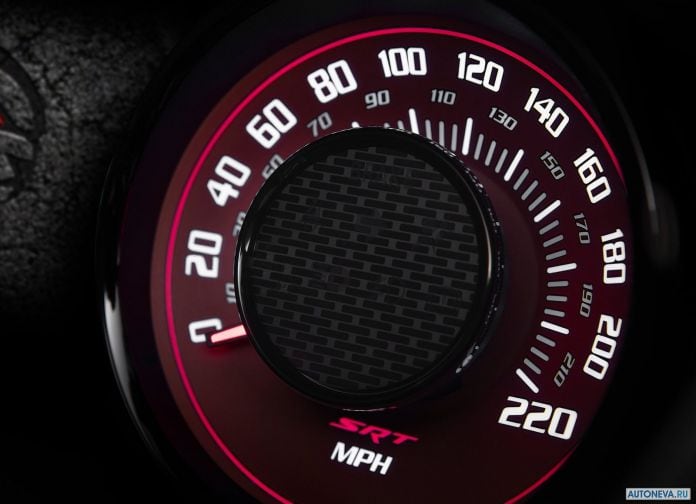 2019 Dodge Challenger SRT Hellcat - фотография 34 из 62