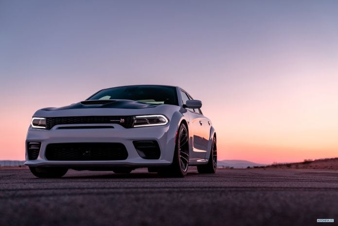 2020 Dodge Charger Scat Pack Widebody - фотография 2 из 40
