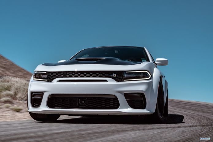 2020 Dodge Charger Scat Pack Widebody - фотография 3 из 40