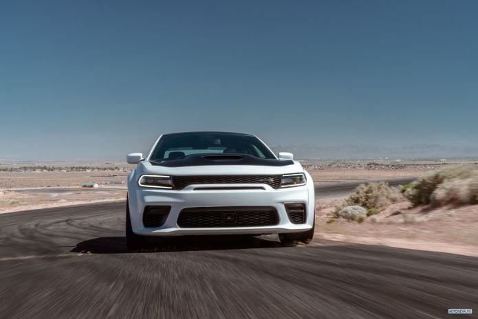 2020 Dodge Charger Scat Pack Widebody - фотография 4 из 40