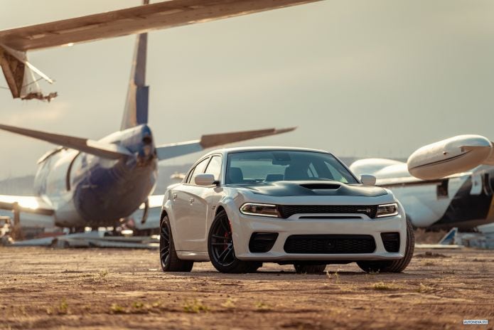 2020 Dodge Charger Scat Pack Widebody - фотография 7 из 40