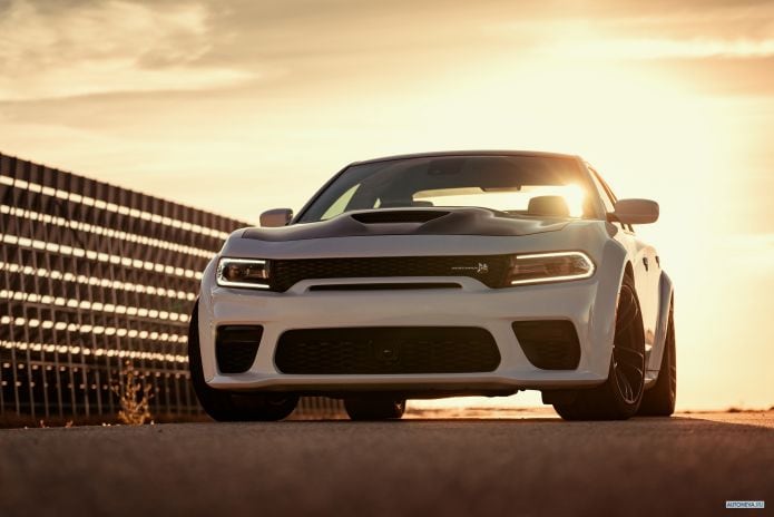 2020 Dodge Charger Scat Pack Widebody - фотография 11 из 40