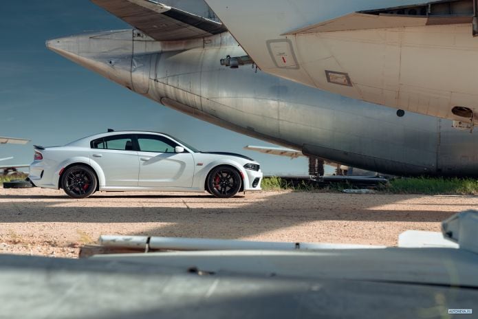 2020 Dodge Charger Scat Pack Widebody - фотография 19 из 40