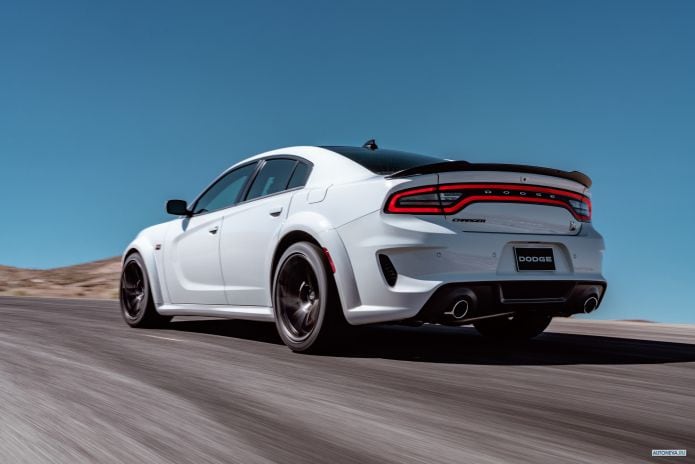 2020 Dodge Charger Scat Pack Widebody - фотография 20 из 40