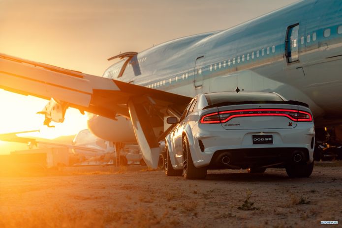 2020 Dodge Charger Scat Pack Widebody - фотография 24 из 40