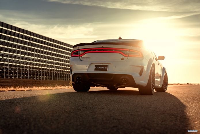 2020 Dodge Charger Scat Pack Widebody - фотография 26 из 40