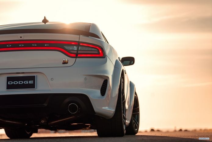 2020 Dodge Charger Scat Pack Widebody - фотография 36 из 40