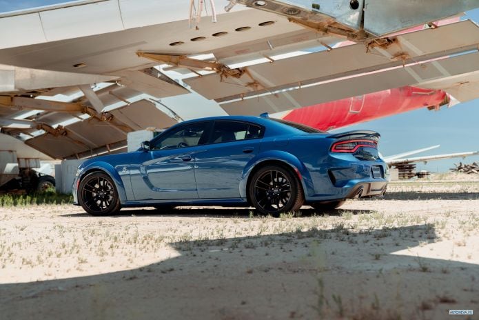 2020 Dodge Charger SRT Hellcat Widebody - фотография 18 из 40