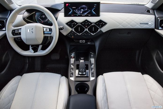 2019 DS 7 Crossback E-Tense 4x4 - фотография 20 из 40