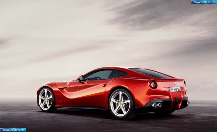 2013 Ferrari F12berlinetta - фотография 2 из 7