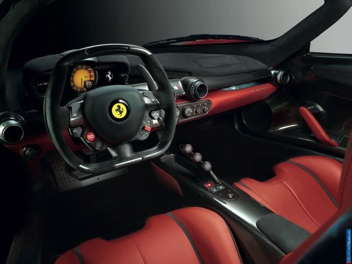 2013 Ferrari laferrari - фотография 9 из 9
