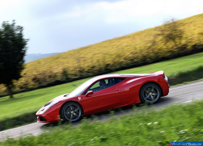 2014 Ferrari 458 Speciale - фотография 19 из 46