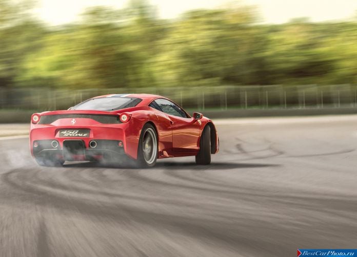 2014 Ferrari 458 Speciale - фотография 24 из 46