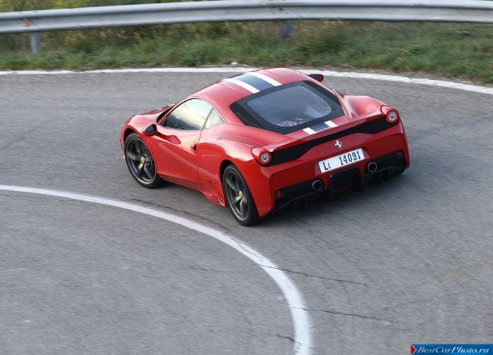 2014 Ferrari 458 Speciale - фотография 25 из 46