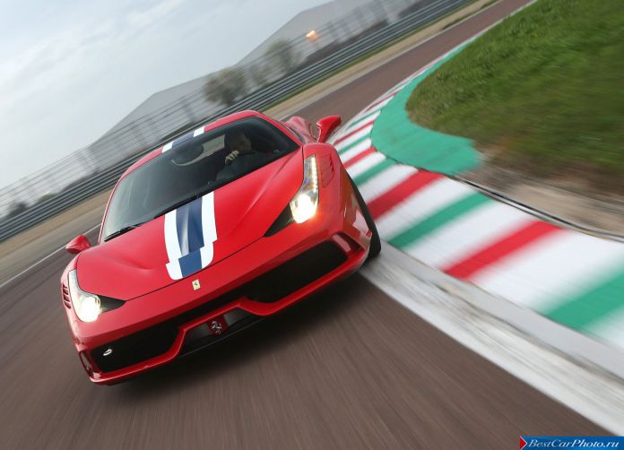 2014 Ferrari 458 Speciale - фотография 28 из 46