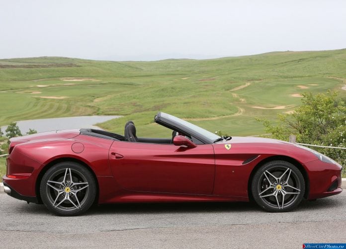 2015 Ferrari California T - фотография 15 из 62